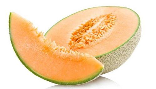 小虎吃哈密瓜图片,小虎畅享哈密瓜美味时光