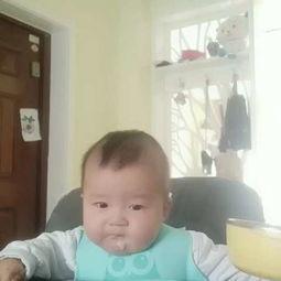 五个半月宝宝吃瓜,五个月宝宝探索美味新世界