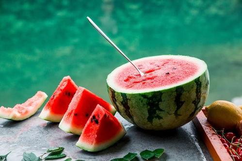 秋慕吃瓜,揭秘娱乐圈那些不为人知的幕后故事