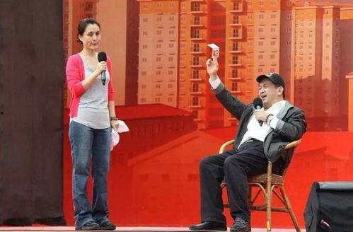 小品演员 吃瓜,小品演员吃瓜，揭秘幕后故事