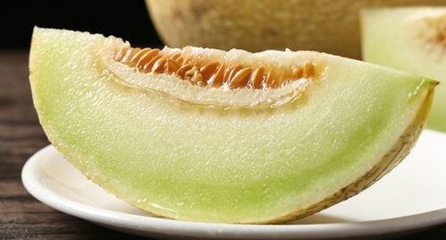 吃蜜瓜导致溃疡,揭秘吃蜜瓜引发溃疡的惊人真相